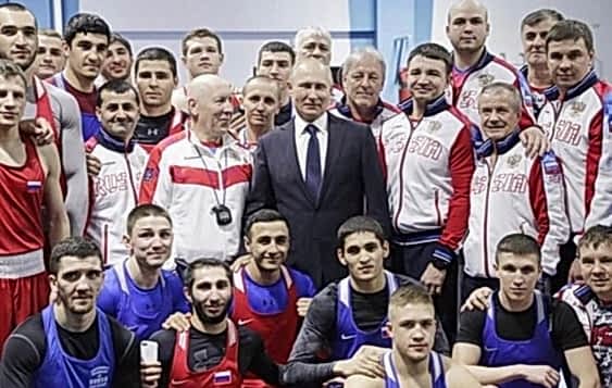 Президент Российской Федерации Владимир Владимирович Путин встретился со сборной командой России по боксу среди мужчин