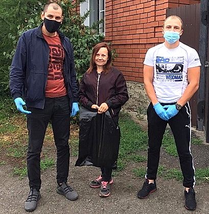 Жители Троицка получили адресную помощь