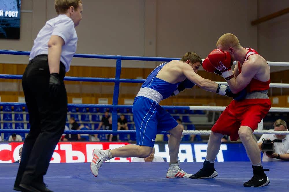 В Алматые подвели итоги чемпионата УФО по боксу среди мужчин и женщин 