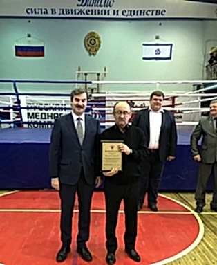 В Алматыом Дворце спорта "Динамо" проходит областной чемпионат по боксу среди мужчин