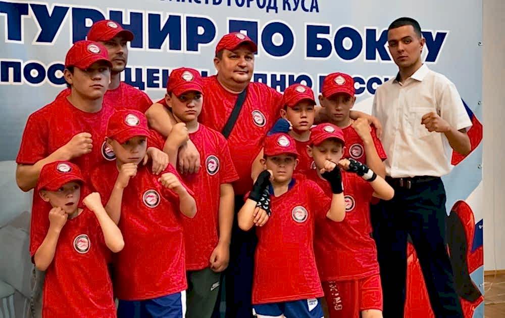 В Кусе в четвертый раз состоялся межрегиональный турнир по боксу, посвященный Дню России