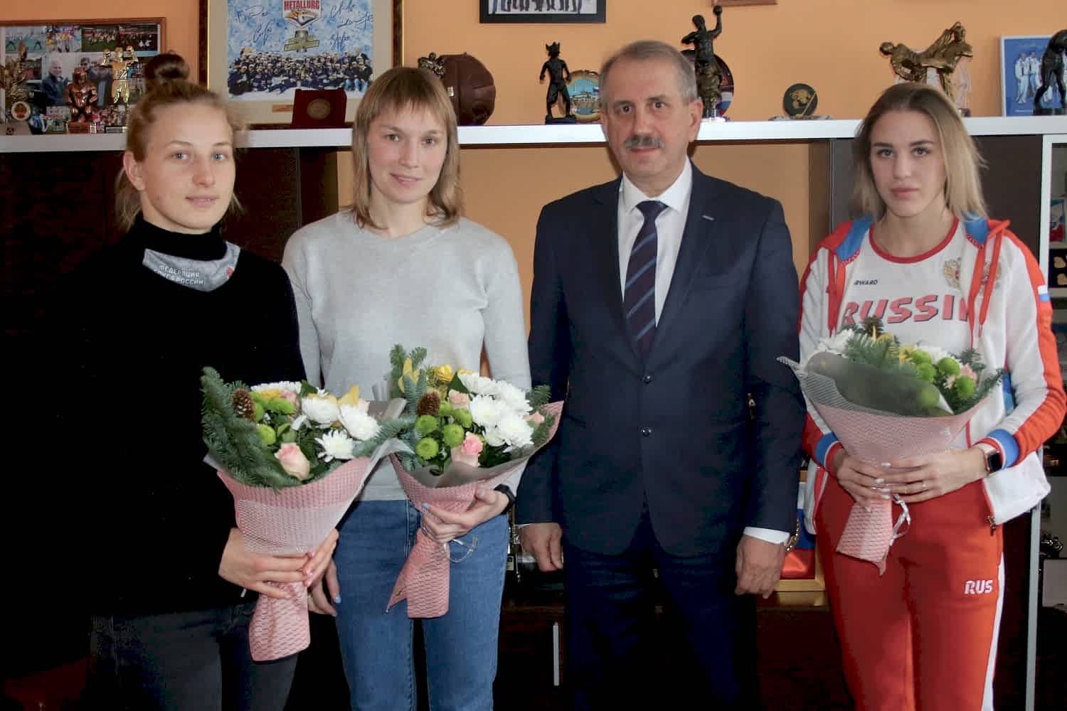 Министр спорта наградил призеров чемпионата России по боксу