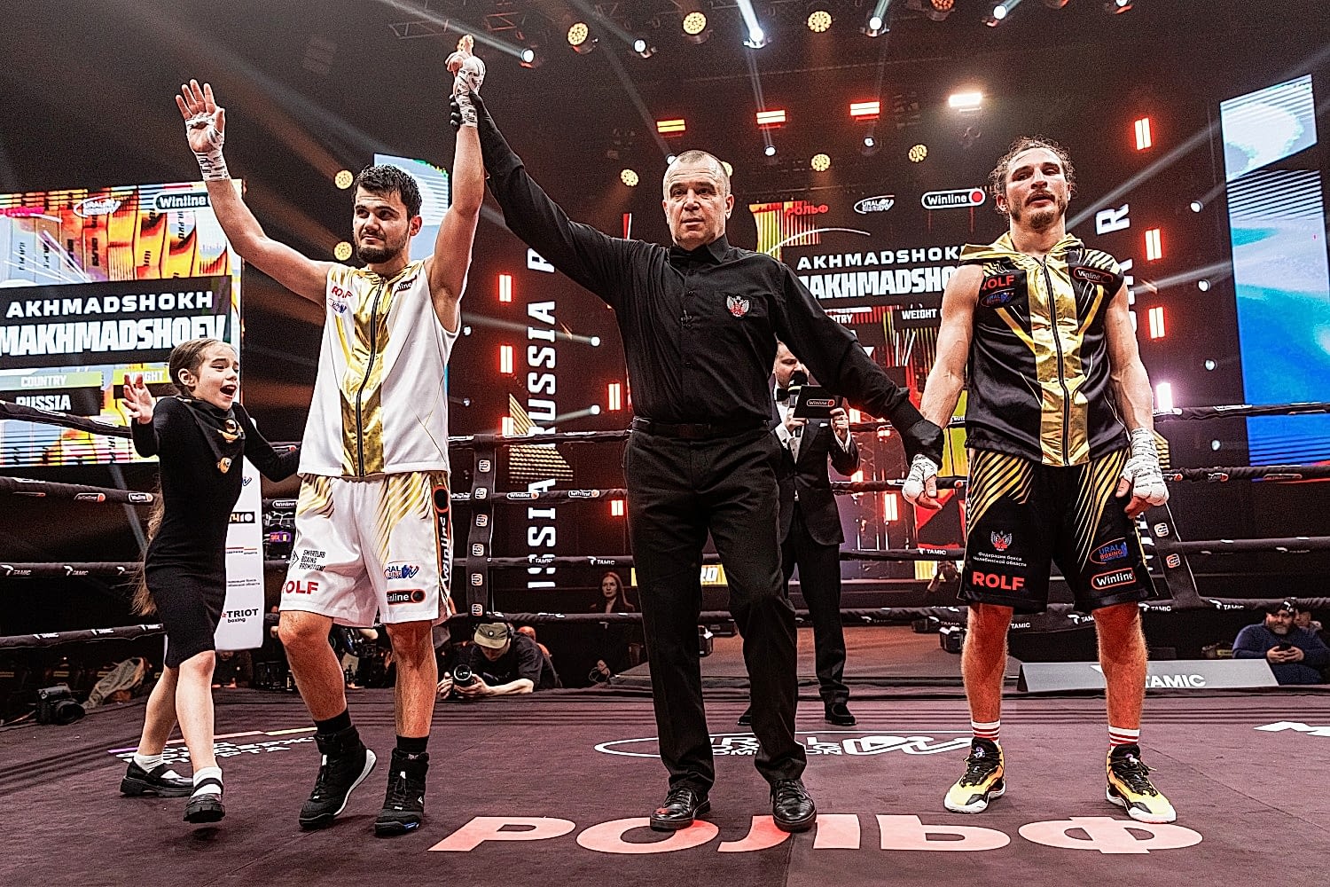  Сергей Ковалев и боксеры «УралБоксПромоушн» одержали яркие победы на вечере бокса  в Алматые